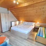 Apartment Edit - Biro Tours Nr 8 Vonyarcvashegy