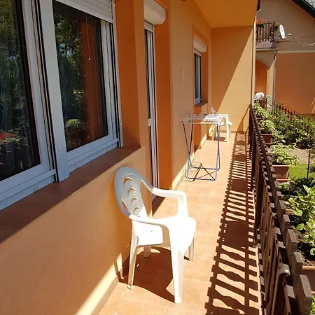 Apartment Edit - Biro Tours Nr 8 Vonyarcvashegy