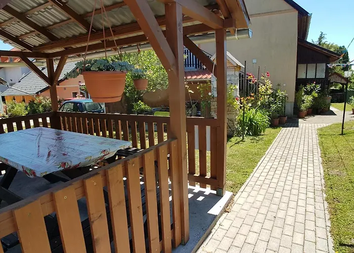 Edit - Biro Tours Nr 8 דירה פוניארצוושהג'