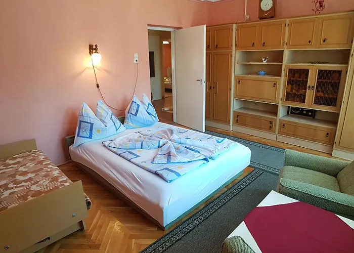 Edit - Biro Tours Nr 8 דירה *