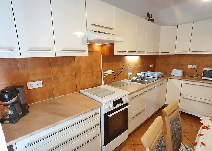 דירה Edit - Biro Tours Nr 8 *