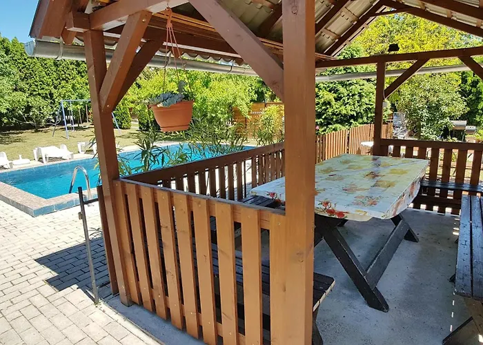 Edit - Biro Tours Nr 8 * פוניארצוושהג'